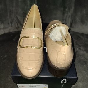 Naturalizer Pump NWT